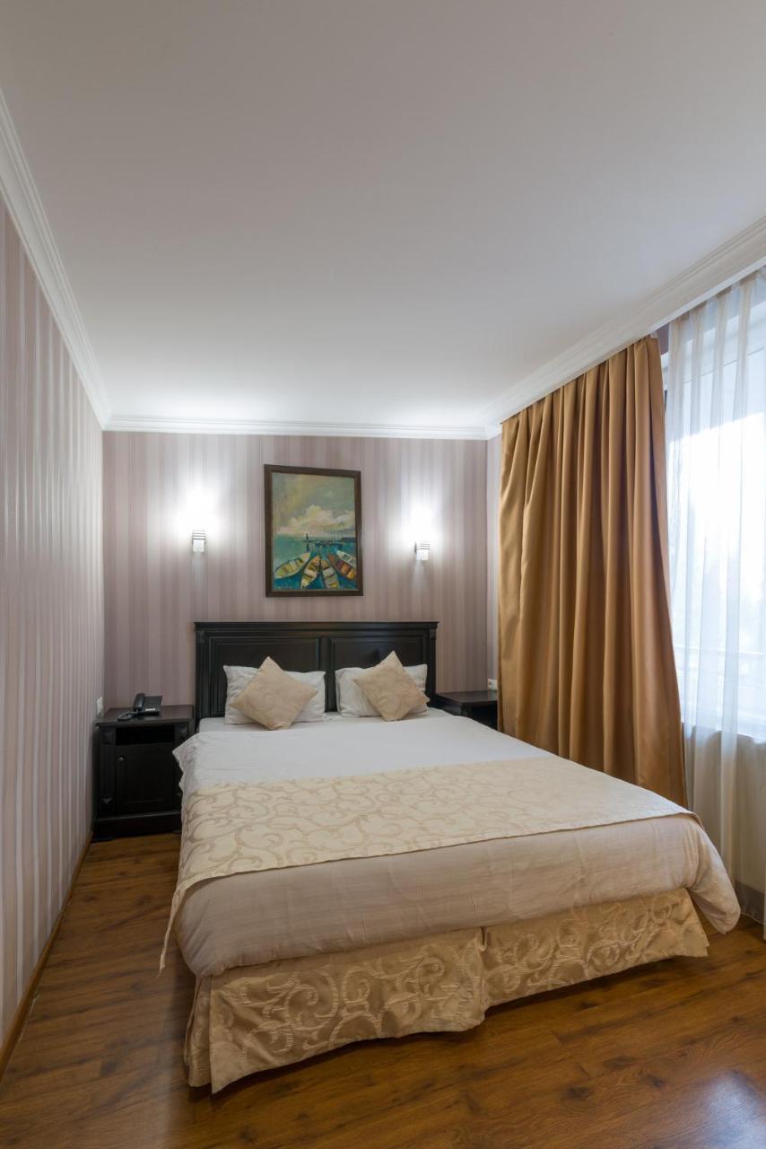 Garden View Hotel Tbilisi Exterior photo
