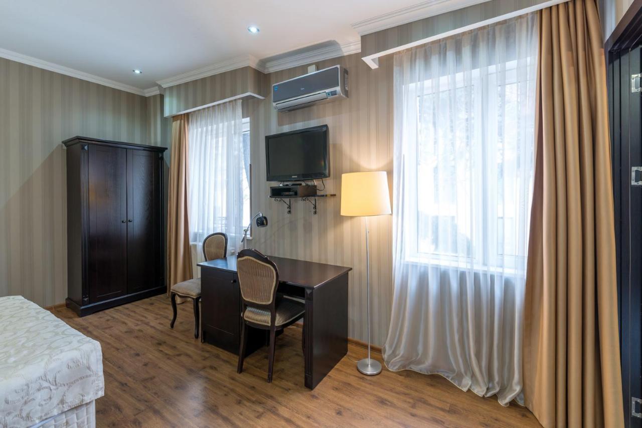 Garden View Hotel Tbilisi Exterior photo